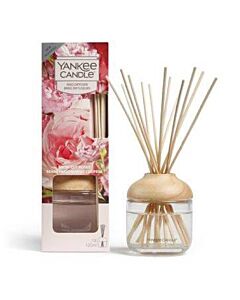 Yankee Candle Fresh Cut Roses Reed Diffuser